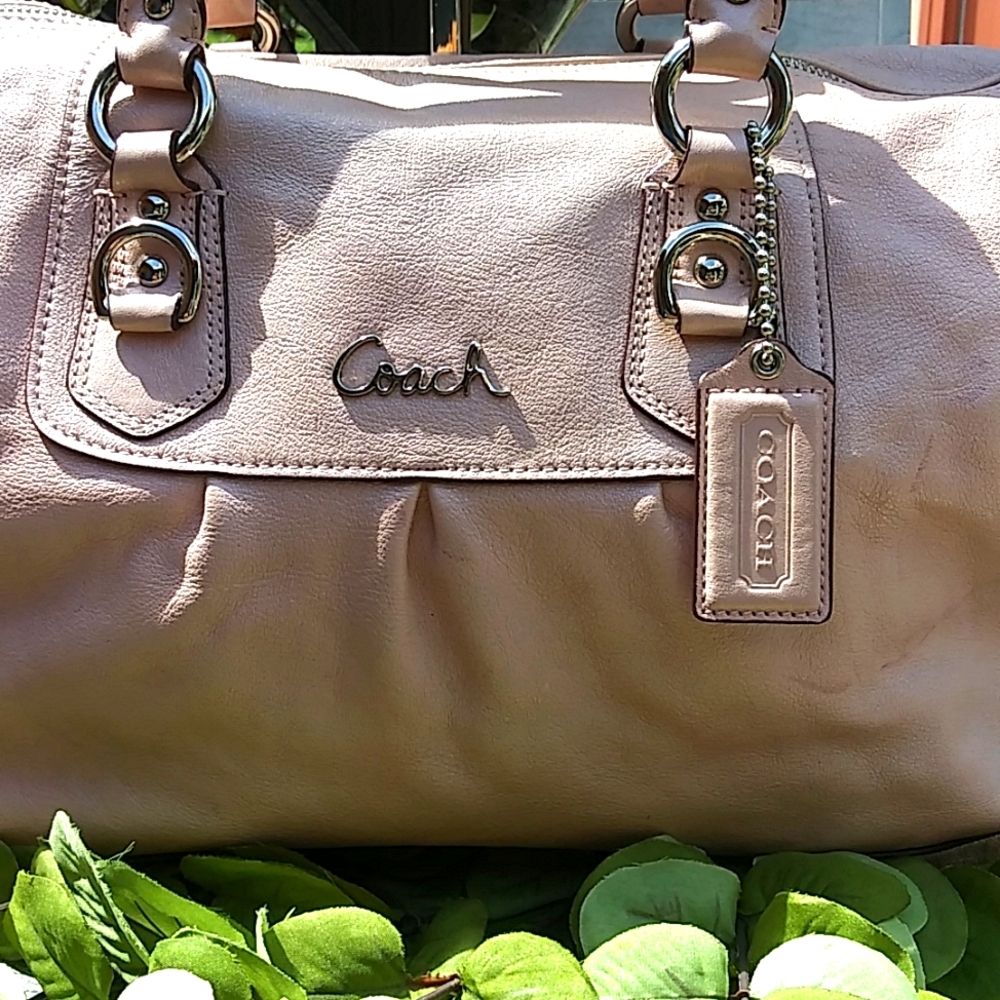 COACH LEATHER PURSE 👛 - Picture 3 of 17